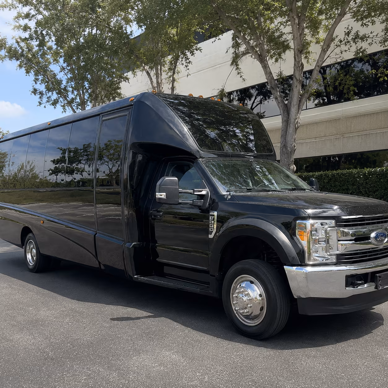 st petersburg bus rentals