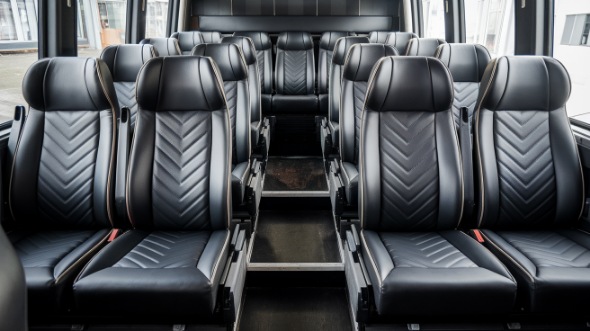 18 passenger minibus rental north port